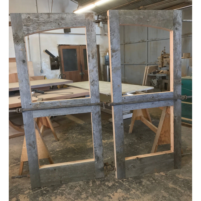 building custom barn wood doors 