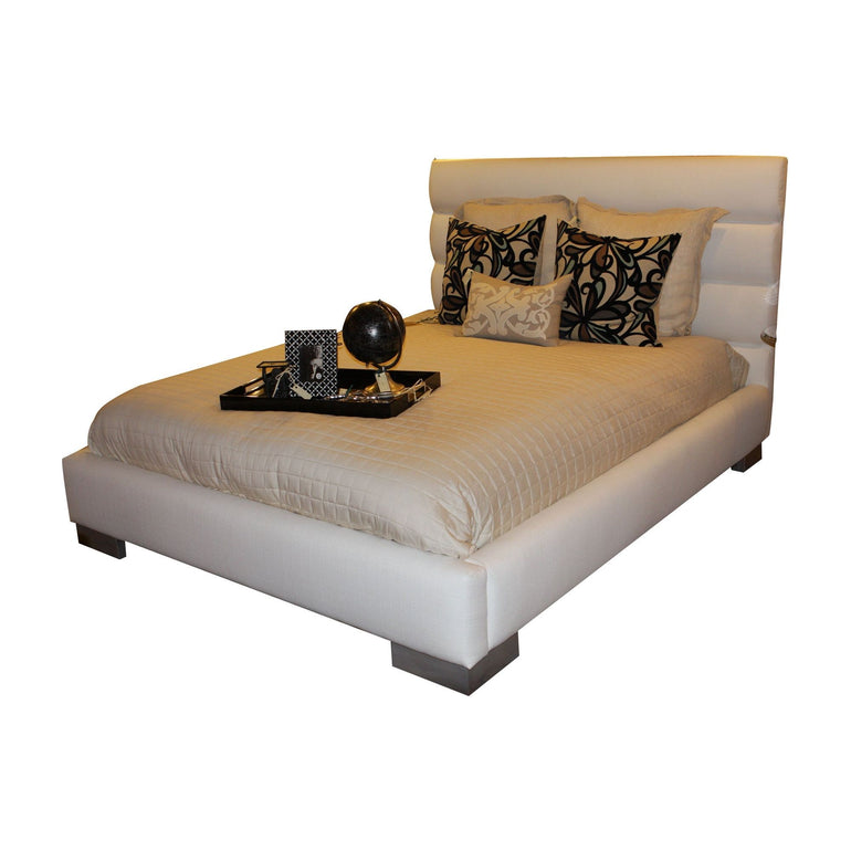 Beatriz Queen Size Upholstered Bed