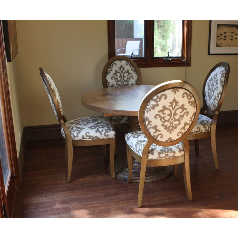 traditional interior style kitchen table and chairs 