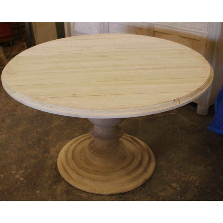 New Haven Round Dining Table